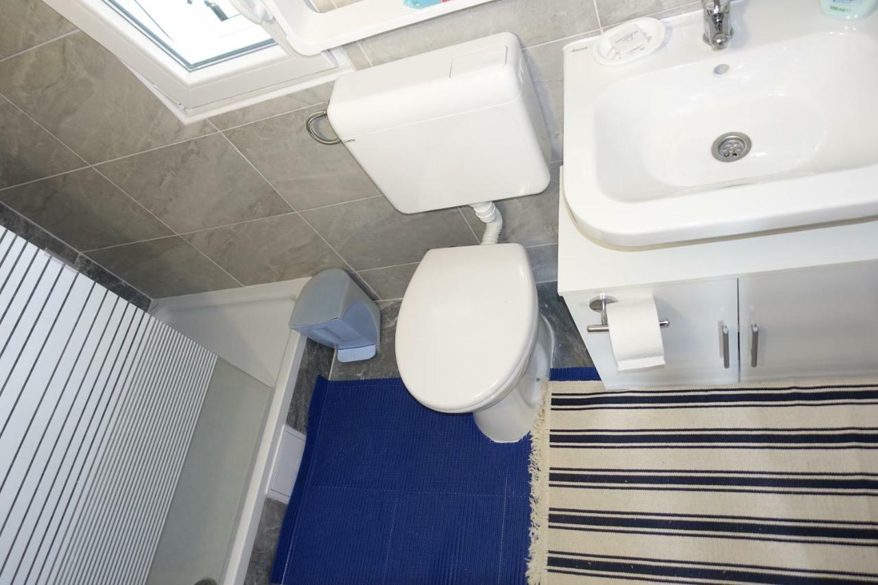 Apartman Joy Nin Exterior photo